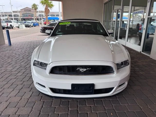 2014 Ford Mustang V6 Premium - Photo 8
