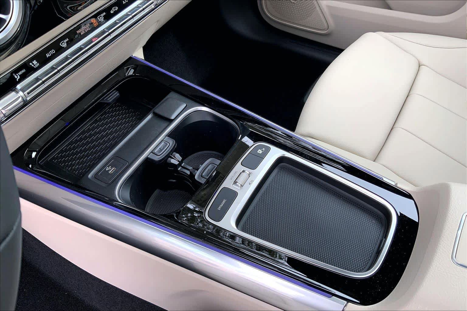 New 2026 Mountain Grey Metallic Mercedes-Benz GLA 250 image 7