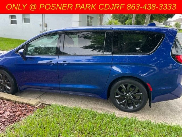 Used 2019 Blue Chrysler Touring Plus image 6