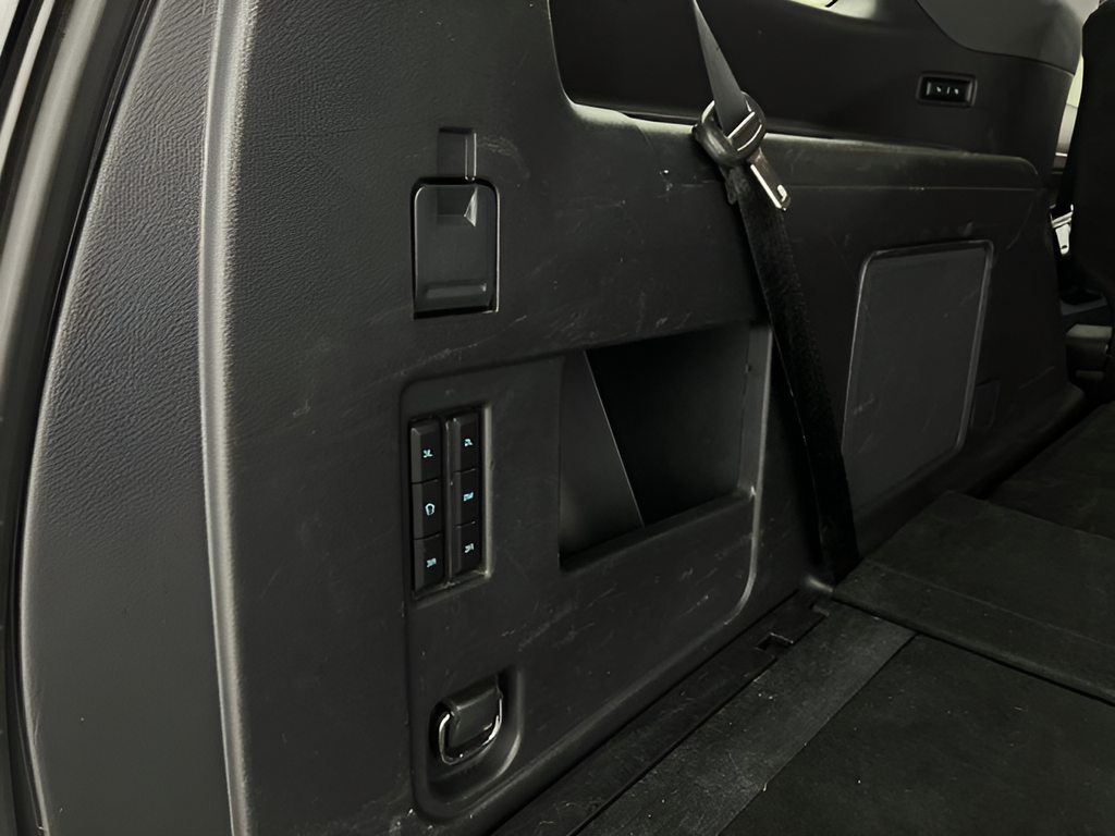 Used 2024 Gray Metallic Ford Limited image 45