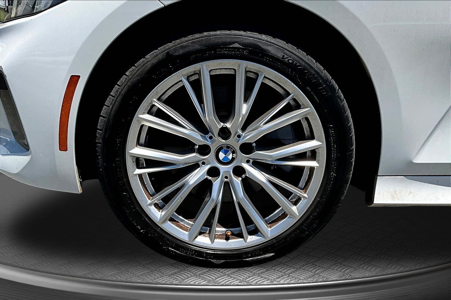 Used 2024 White BMW 330i xDrive image 35