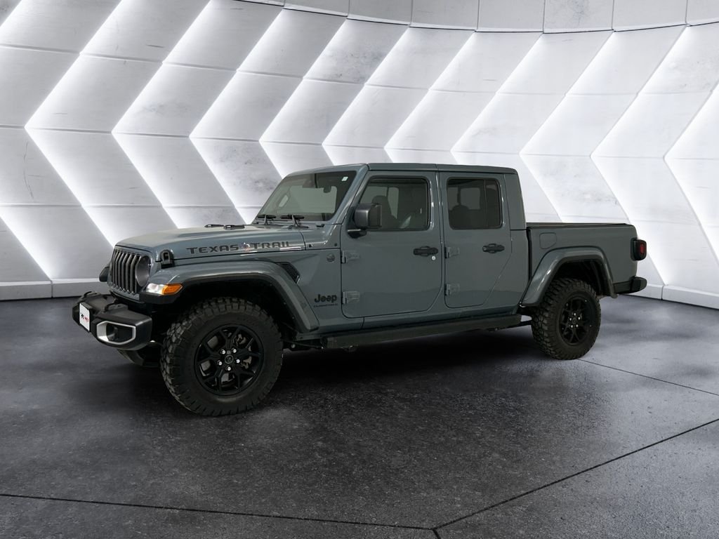 Used 2024 Gray Jeep Texas Trail image 3