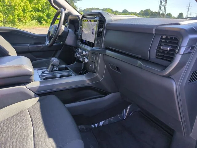 Used 2024 White Ford XLT image 34