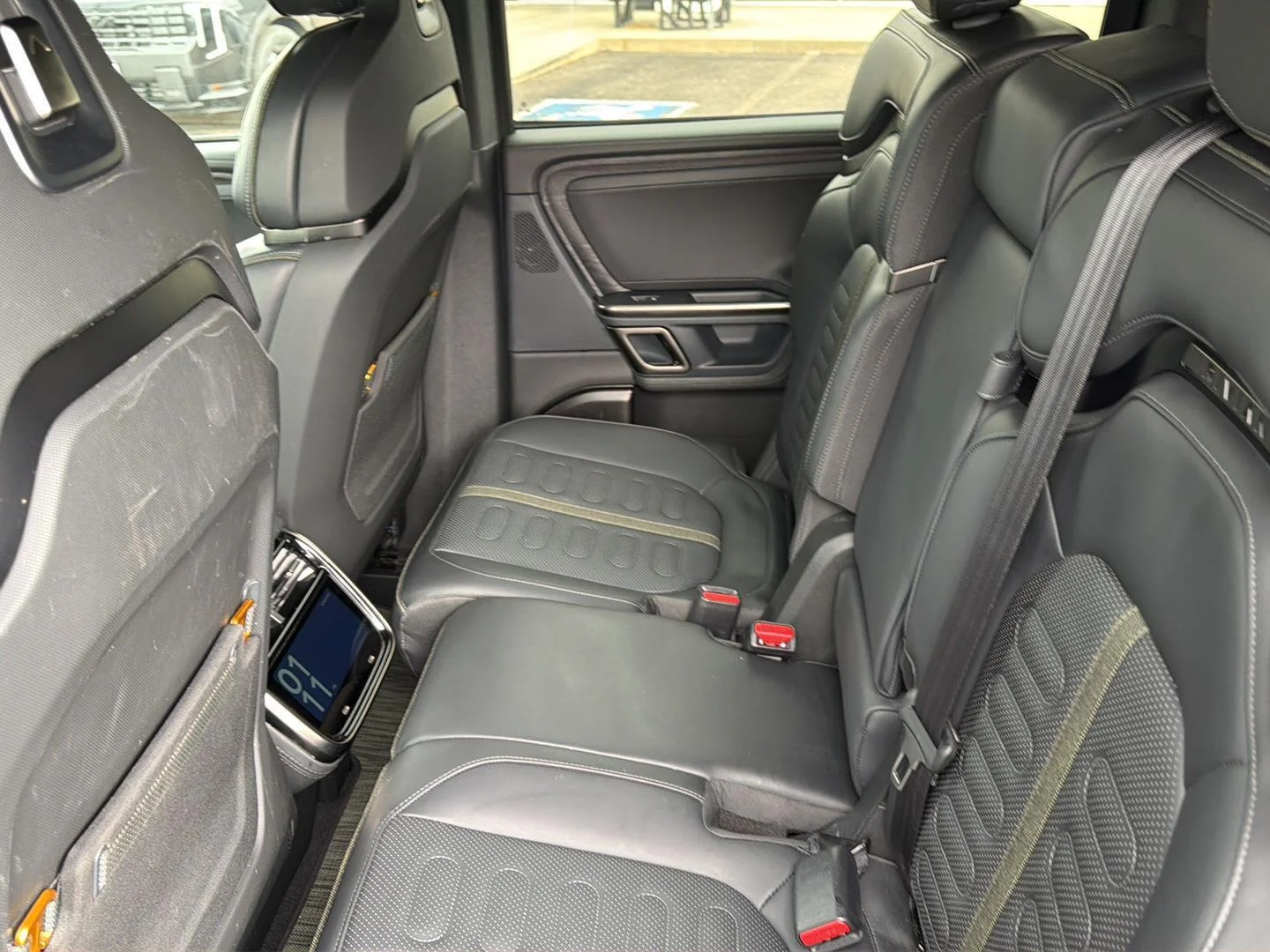 Used 2024  Rivian Adventure image 21