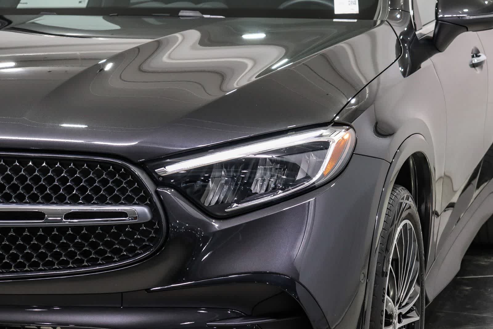 Certified Used 2026 Graphite Grey Metallic Mercedes-Benz GLC 300 image 7