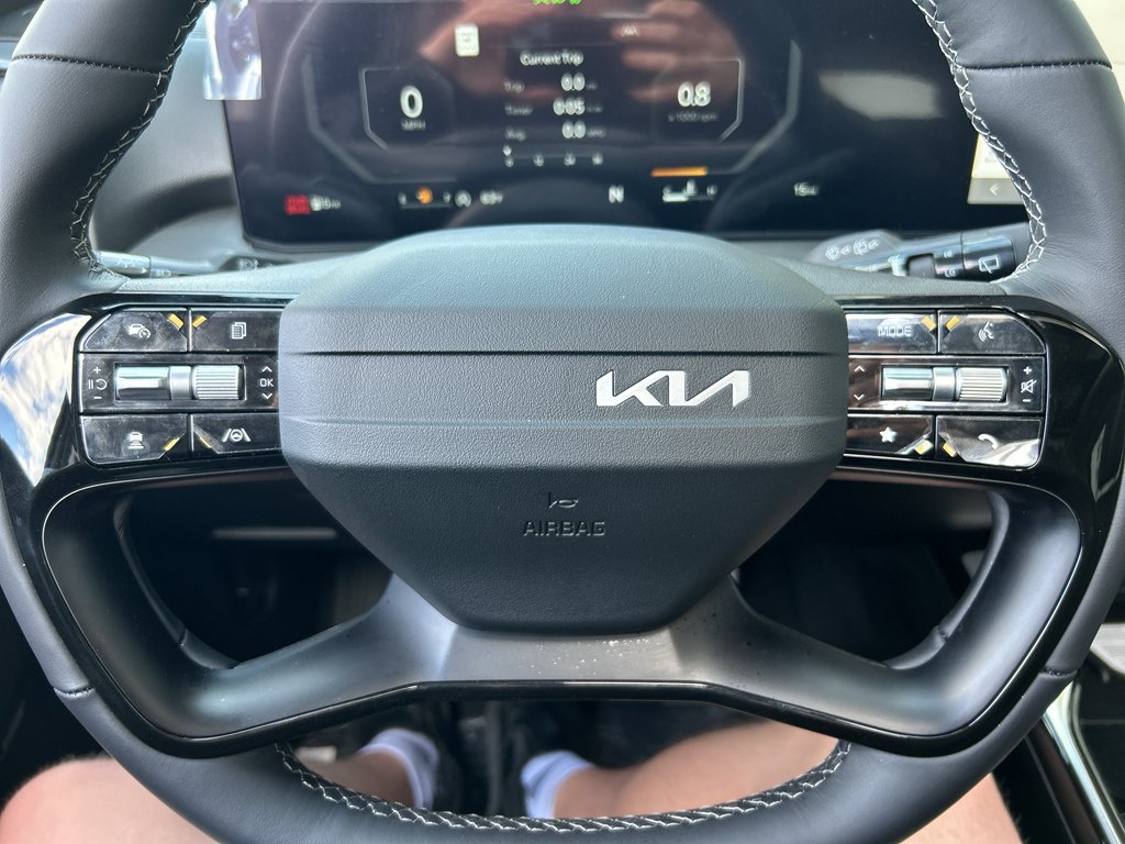New 2026 Wolf Gray Kia X-Line SX AWD image 25