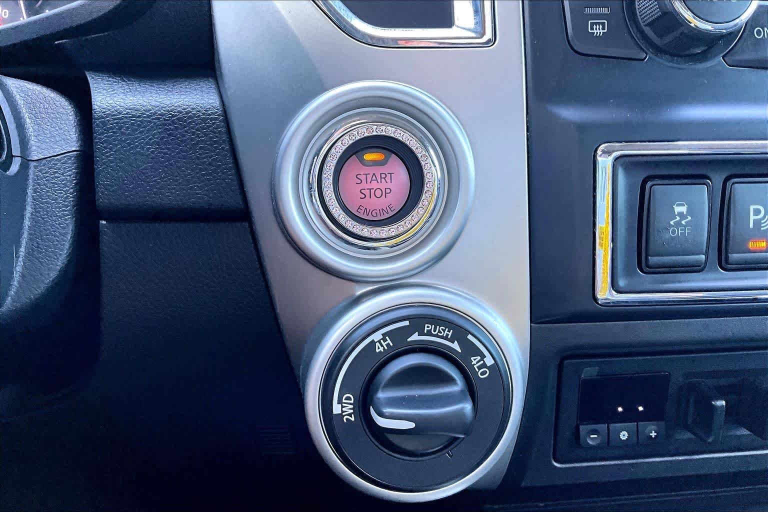 Used 2018 Glacier White Nissan SV image 32