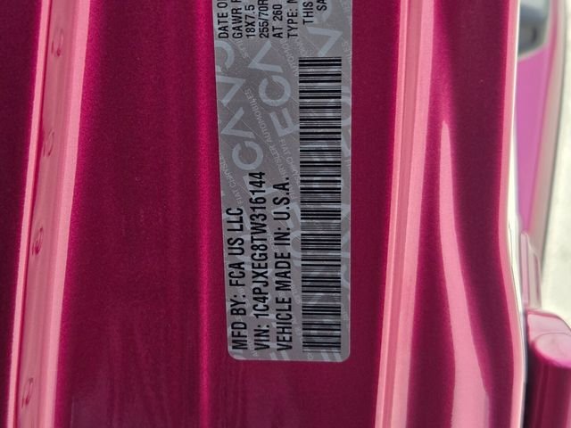 New 2026 Tuscadero Pearl-Coat Exterior Paint Jeep Sahara image 34