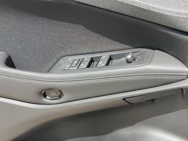 New 2026 Sting-Gray Clear-Coat Exterior Paint Jeep Laredo image 25