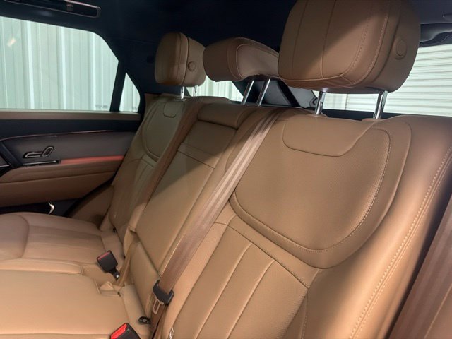 Certified Used 2024 Fuji White Land Rover SE image 13