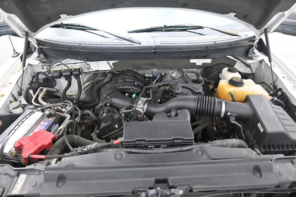 Used 2013 Oxford White Ford XL image 24