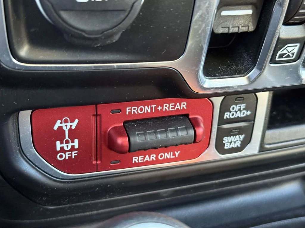 Used 2023 White Jeep Rubicon image 30