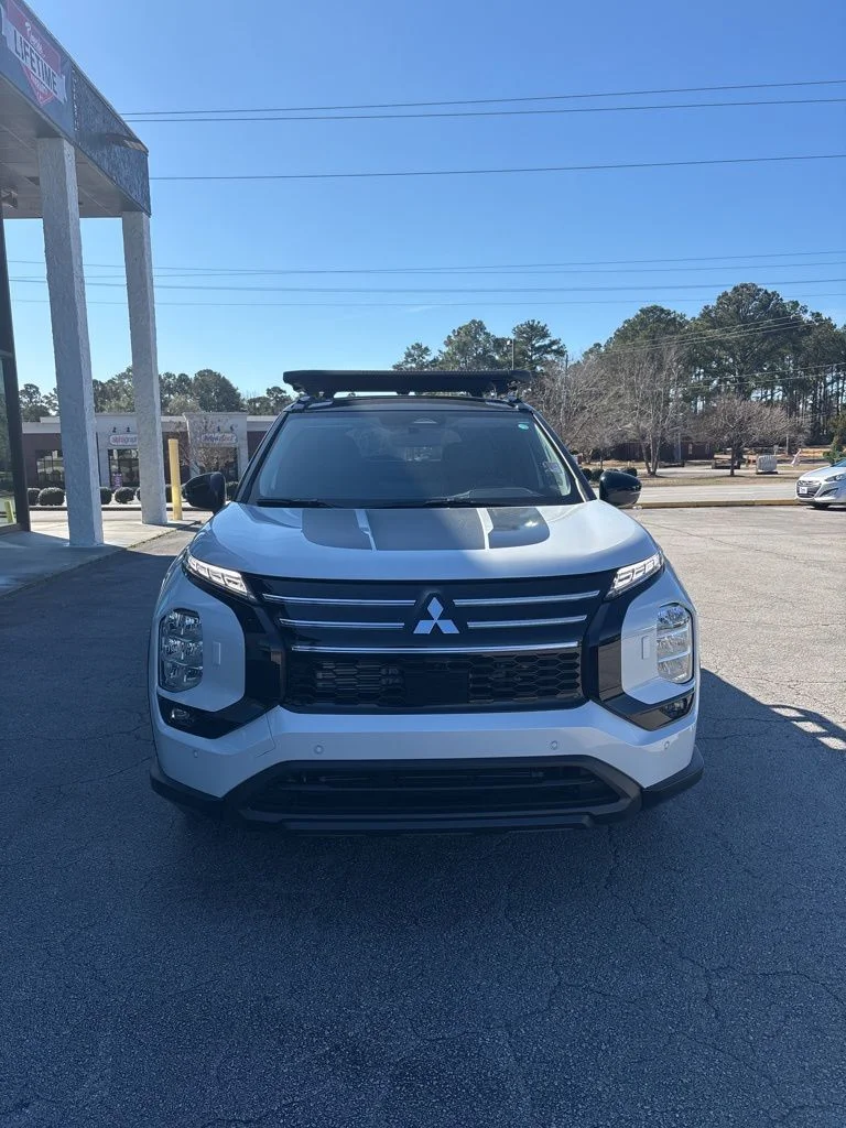 New 2026 White Mitsubishi Trail Edition image 7