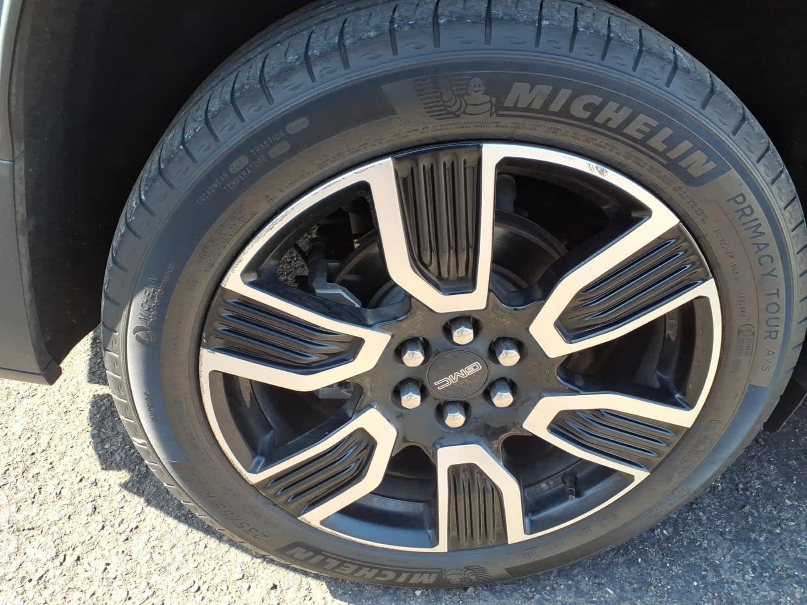 Certified Used 2021 Midnight Blue Metallic GMC SLE image 5