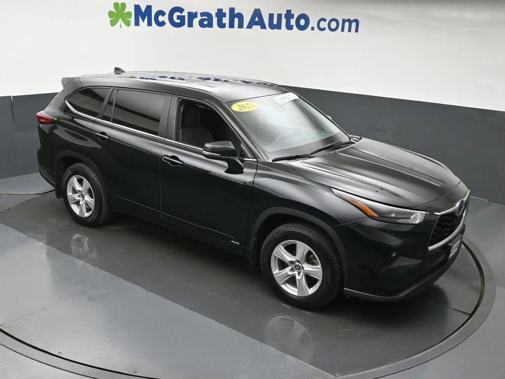Used 2023 Black Toyota LE image 3