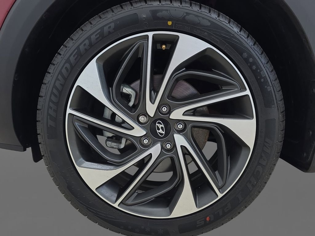 Used 2020 Red Hyundai Sport image 15