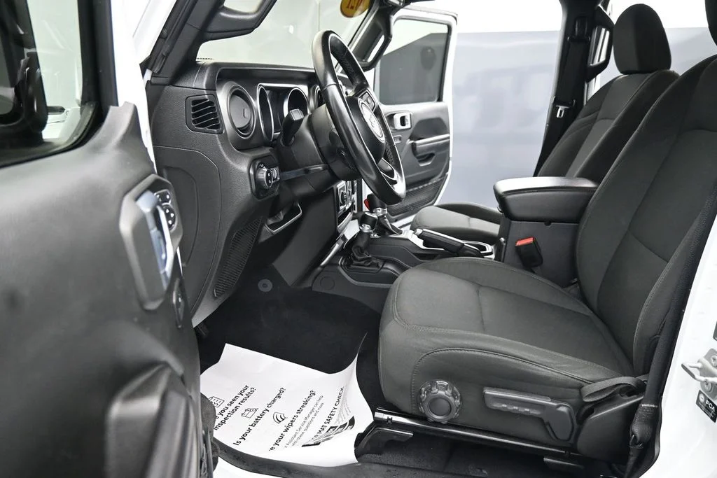 Used 2021 White Jeep Sport image 16