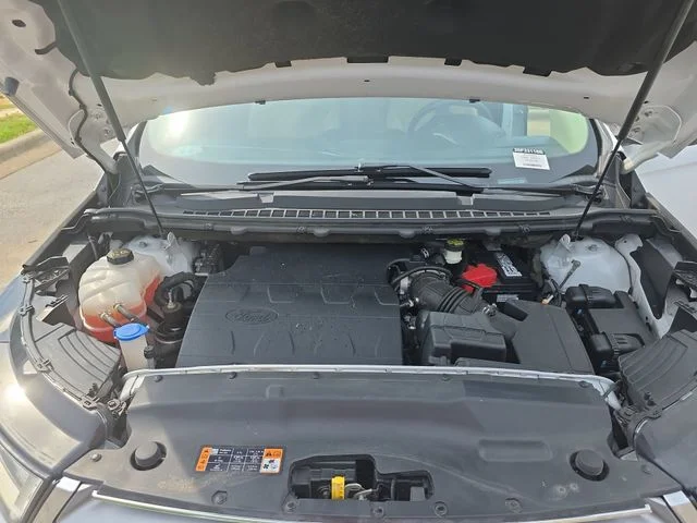 Used 2015 White Ford SEL image 29