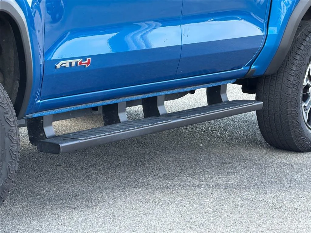 Used 2024 Blue GMC AT4 image 28