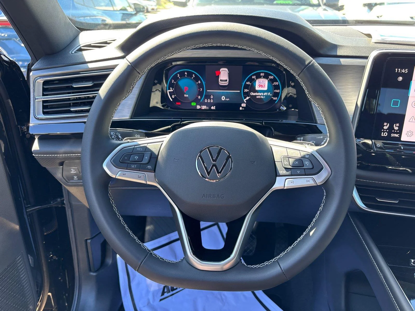 New 2026 Deep Black Pearl Volkswagen 2.0T SE w/Technology image 17