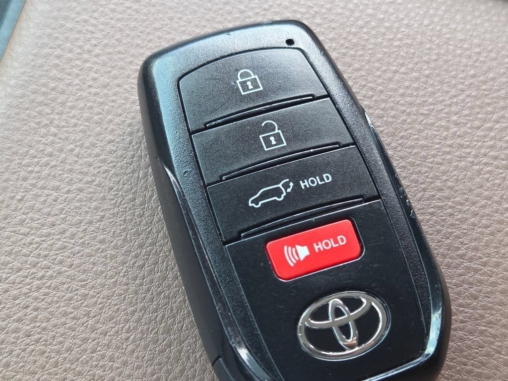 Certified Used 2025 Heavy Metal Toyota Platinum image 45
