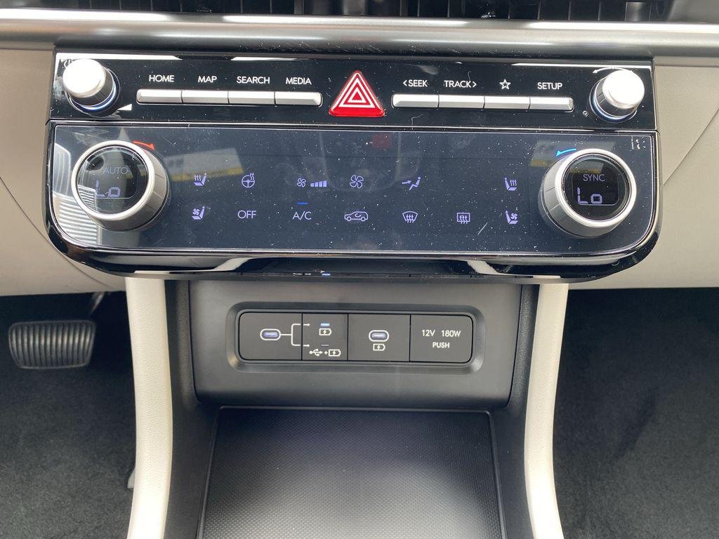 New 2026 White Pearl Hyundai Limited FWD image 26