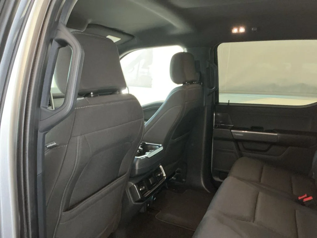 Used 2022 Silver Ford XLT image 12