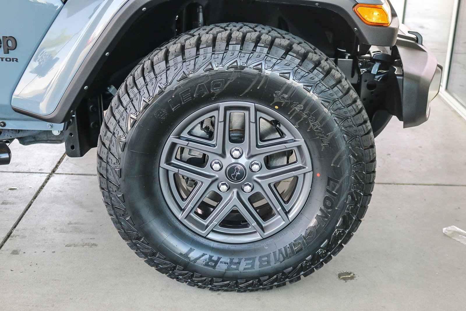 Used 2024 Anvil Clear Coat Jeep Sport S image 11