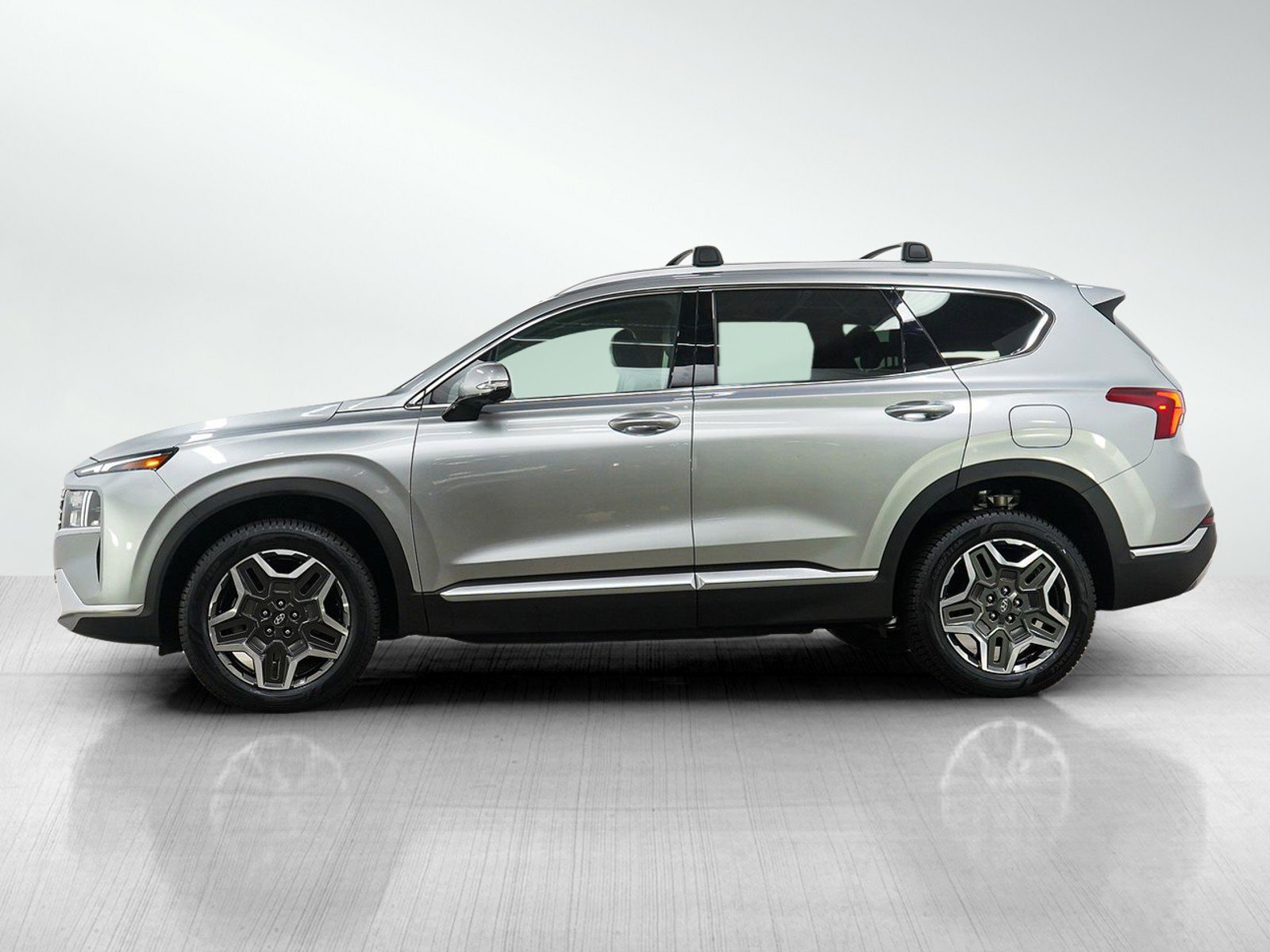 Used 2023 Hyundai Santa Fe SEL Premium HEV with VIN 5NMS3DA12PH005631 for sale in Minneapolis, Minnesota