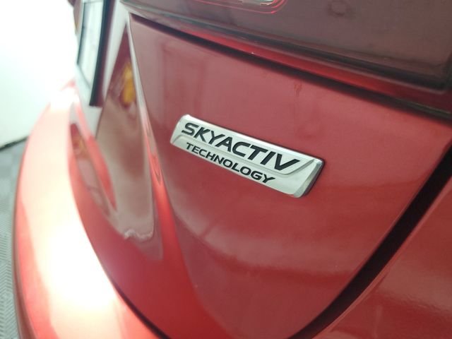 Used 2018 Red Mazda Sport image 7