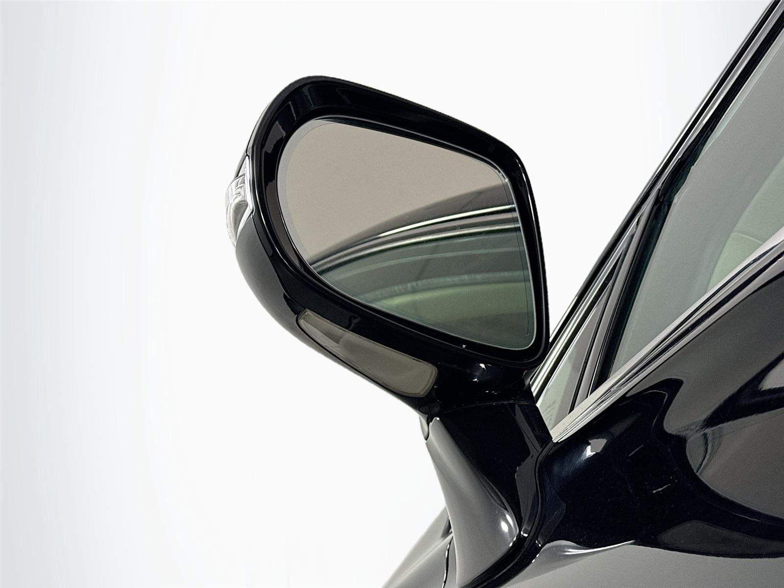 Used 2010 Obsidian Lexus 4DR FWD image 5