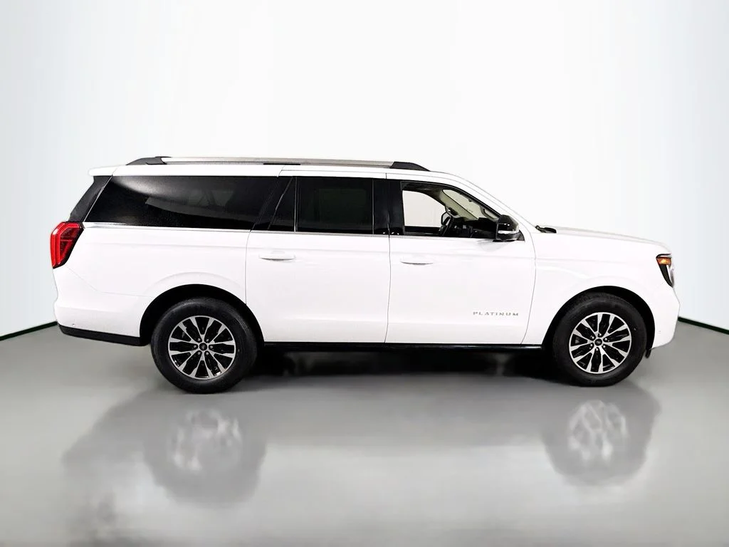 Used 2025 Oxford White Ford Platinum image 14
