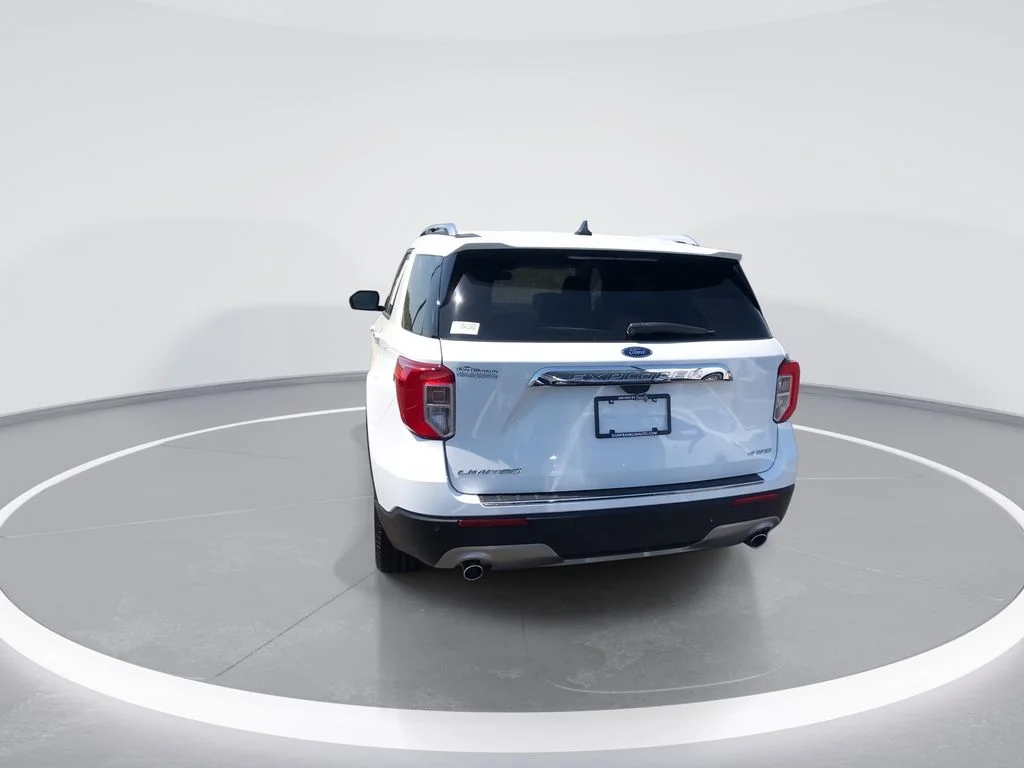 Used 2023 White Ford Limited image 7