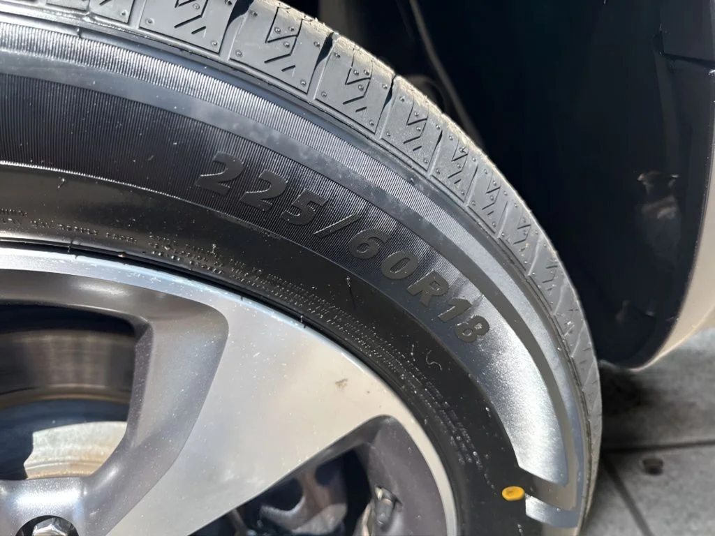 Used 2022 Gray Jeep Limited image 35