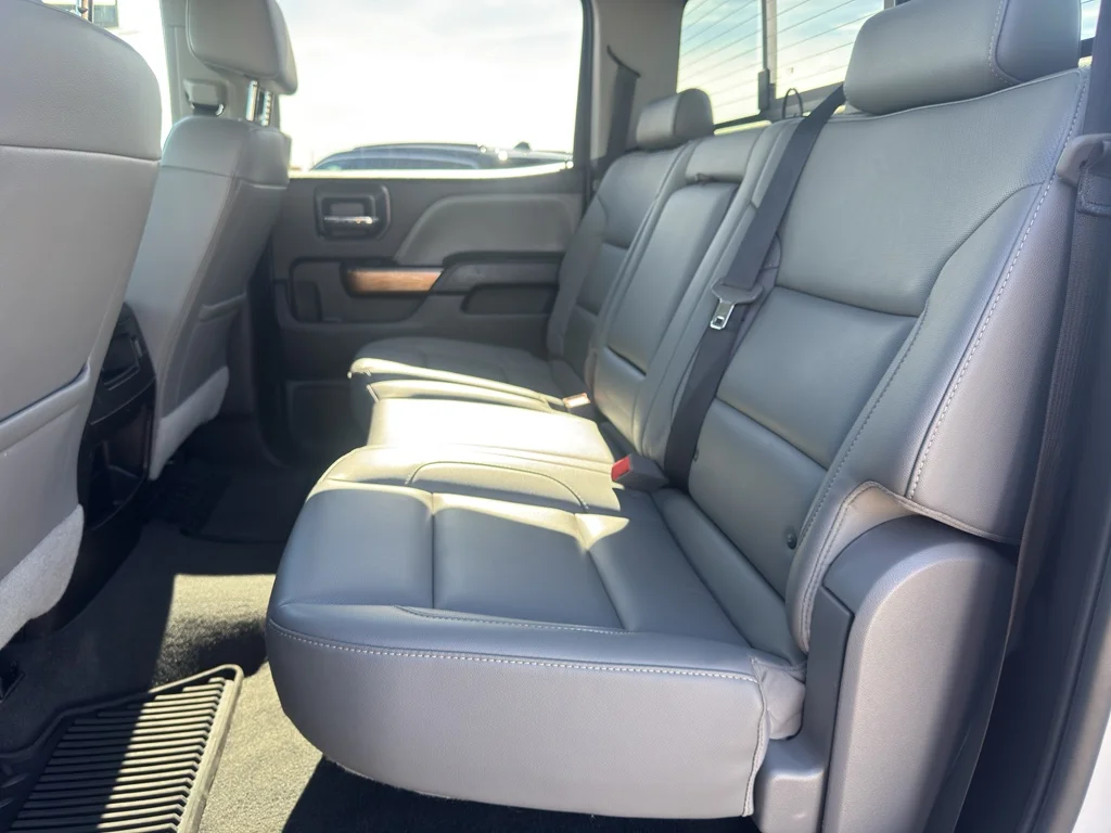 Used 2019 WHITE Chevrolet LTZ image 15