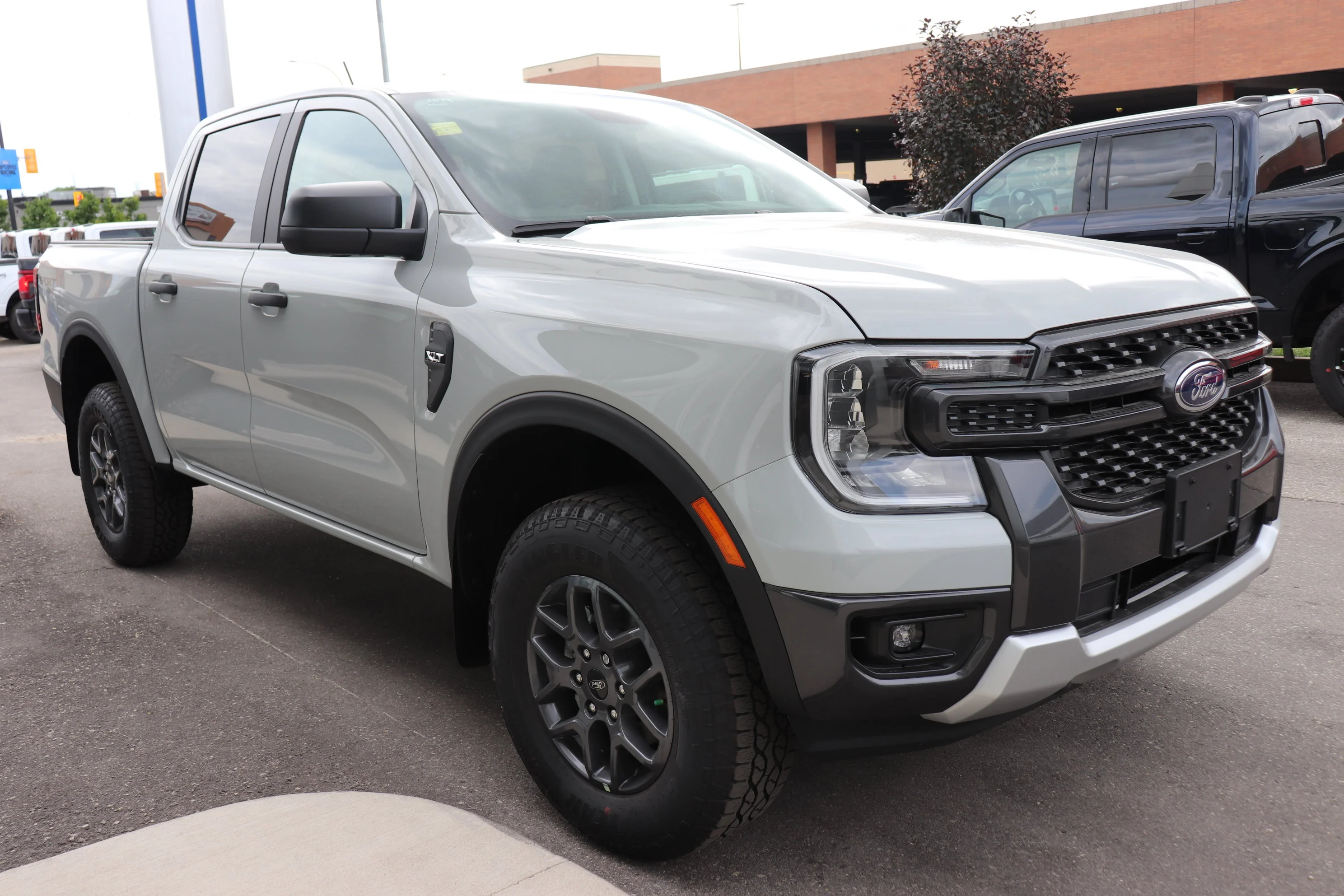 New 2026 AVALANCHE Ford XLT image 4