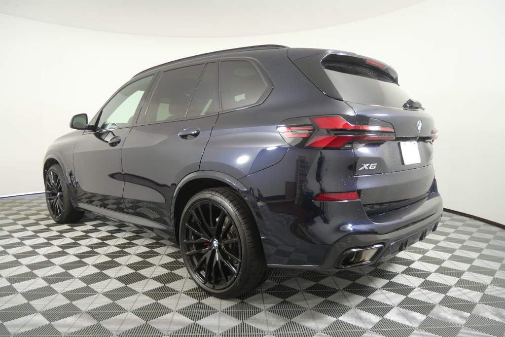 Certified Used 2026 Carbon Black Metallic BMW xDrive40i image 6