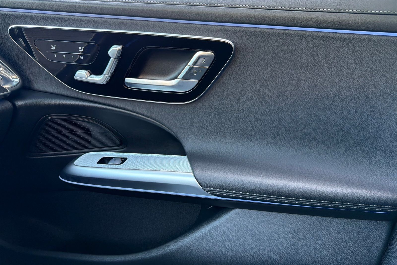New 2026 Polar White Mercedes-Benz E 350 image 33