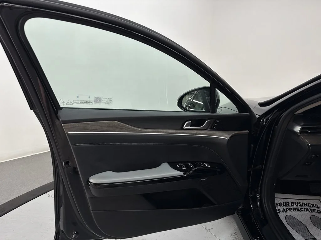 Used 2024 Ebony Black Kia EX image 14
