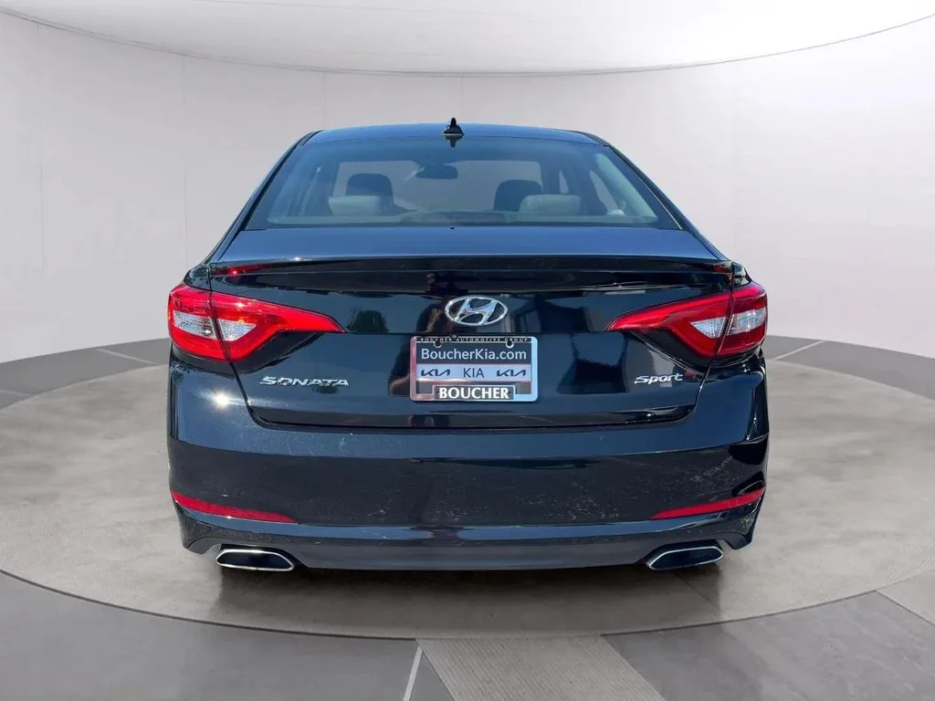 Used 2017 Phantom Black Hyundai Sport image 4