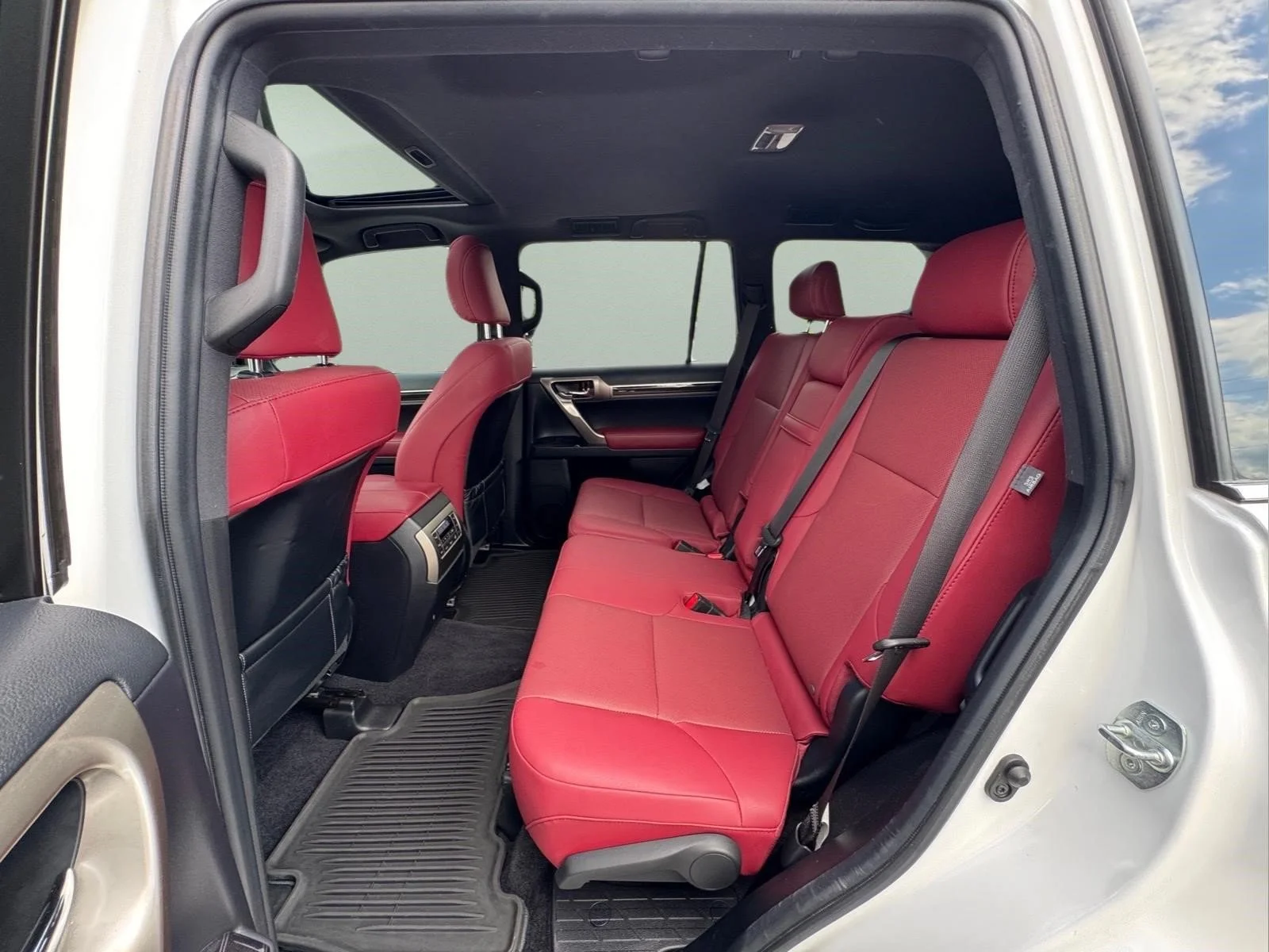 Used 2021 Starfire Pearl Lexus GX 460 Premium image 13