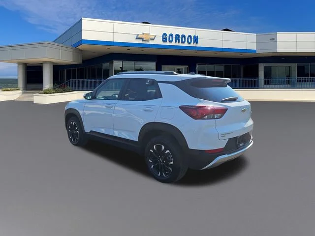 Used 2023 Summit White Chevrolet LT image 3