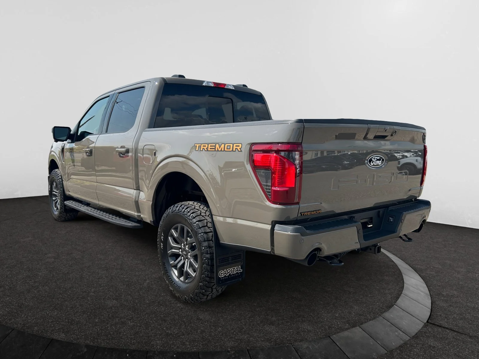 New 2026 Marsh Grey Ford Tremor image 3