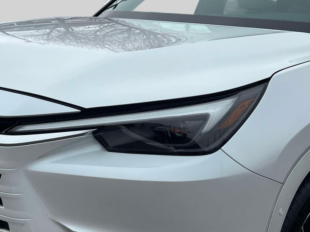 2025 Lexus TX Premium - Photo 8