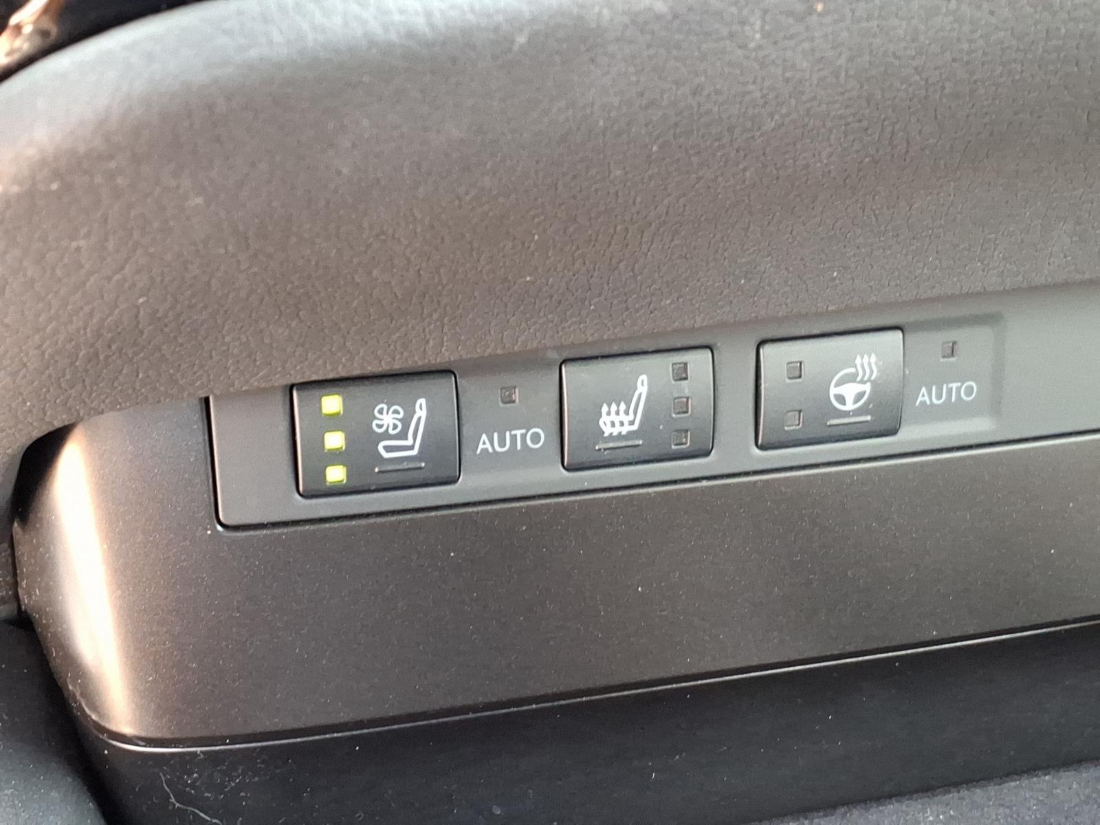 Certified Used 2024 Caviar Lexus 4dr Sedan image 6