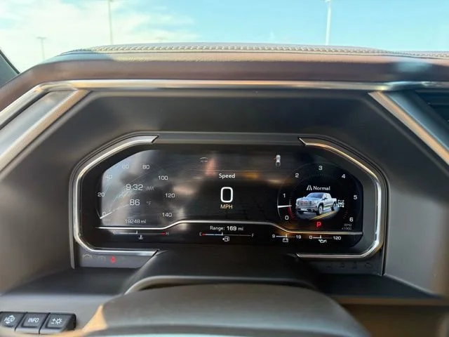 Used 2024 White Frost Tricoat GMC Denali image 24