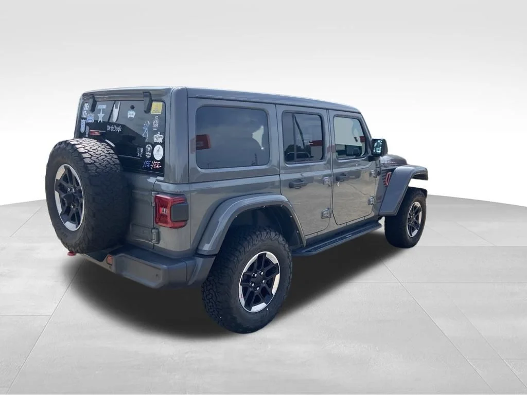Used 2022 Gray Jeep Unlimited Rubicon image 16