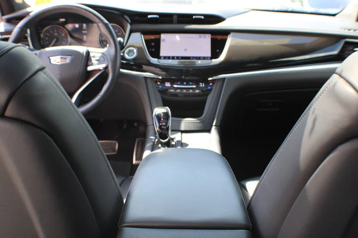 2024 Cadillac XT6 Sport - Photo 8