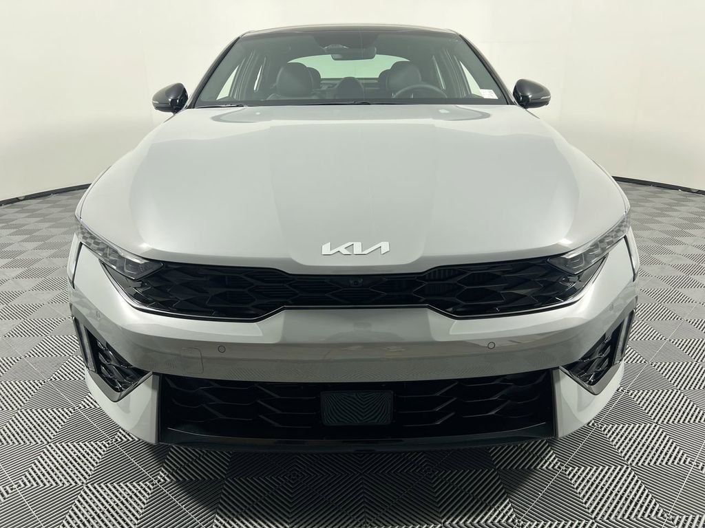 New 2026 Wolf Gray Kia GT image 10