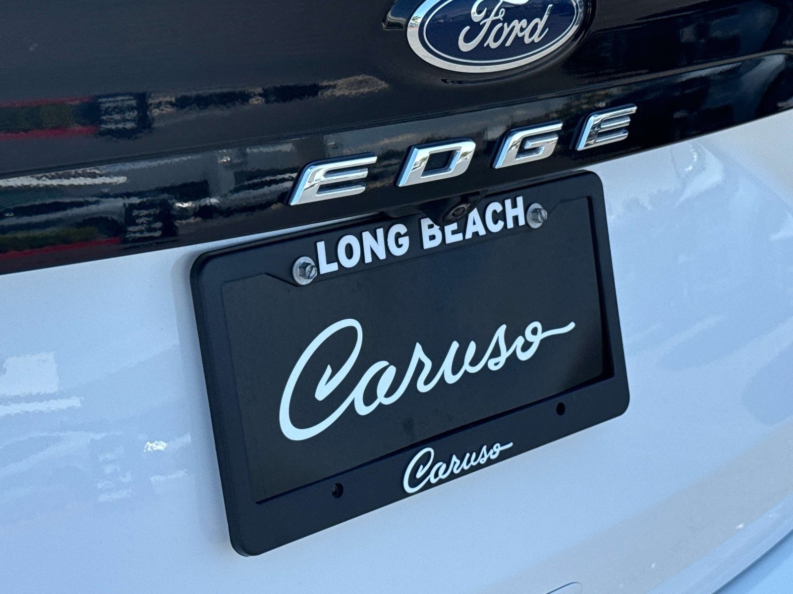 Used 2022 White Ford SEL image 9